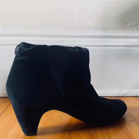 Sam Edelman Pointed Toe Dress Bootie - Picture 1 of 4